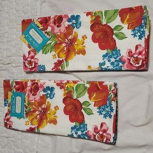 The Pioneer Woman Wildflower Whimsy Kitchen Towels 2sets for $30 ,4 towels total